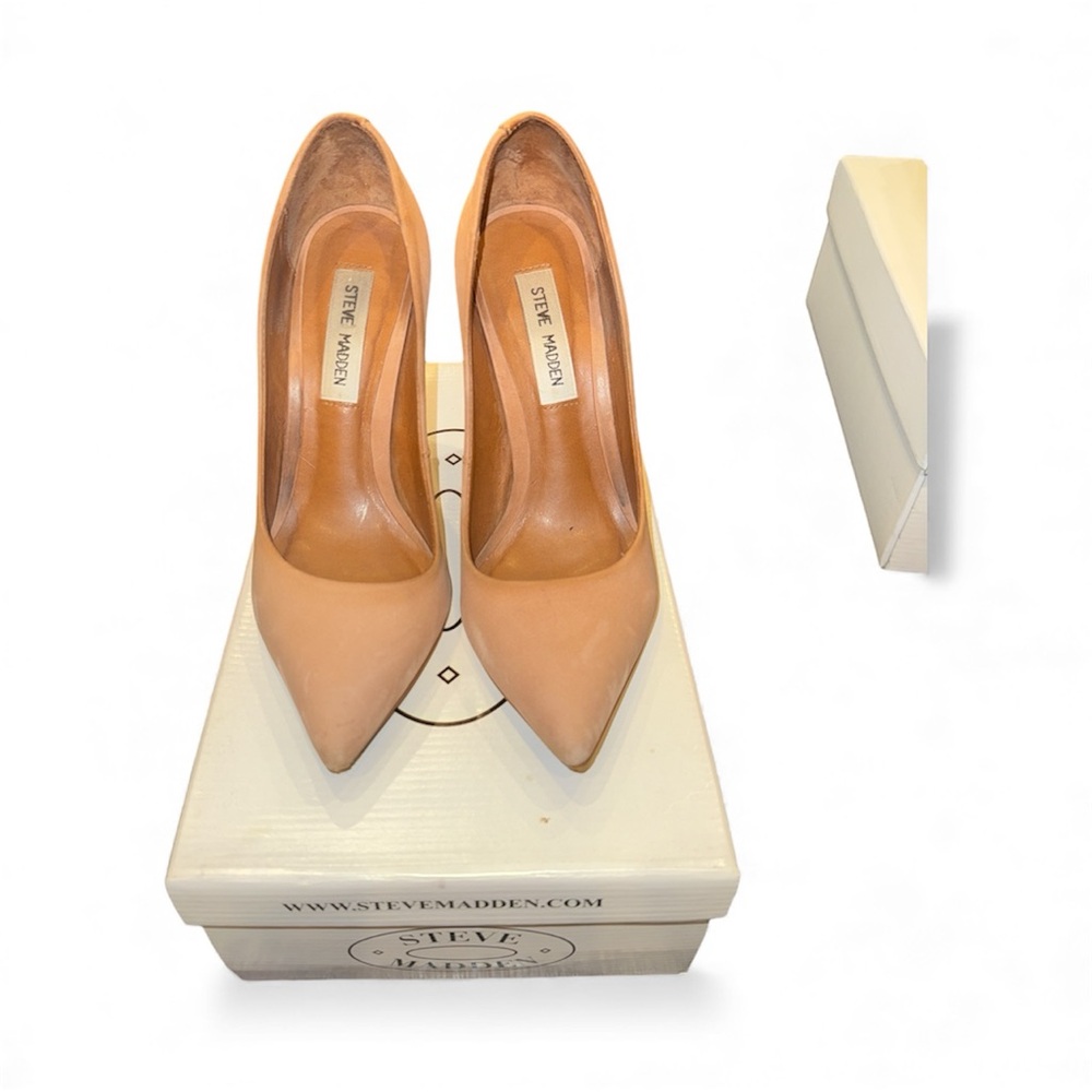 Steve Madden Nude Pointed Toe Heels